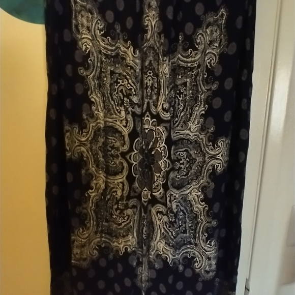 Skirt - Picture 2 of 2